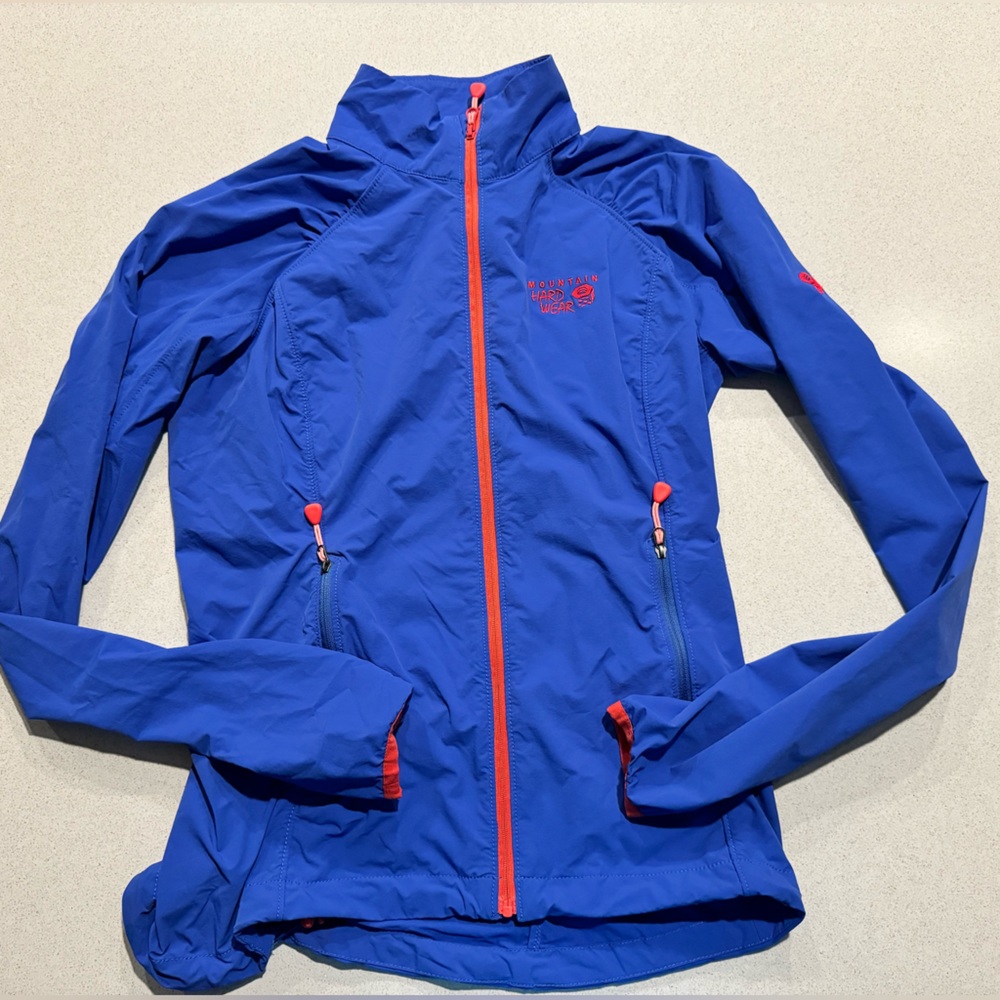 Used Mountain Hardwear run jacket